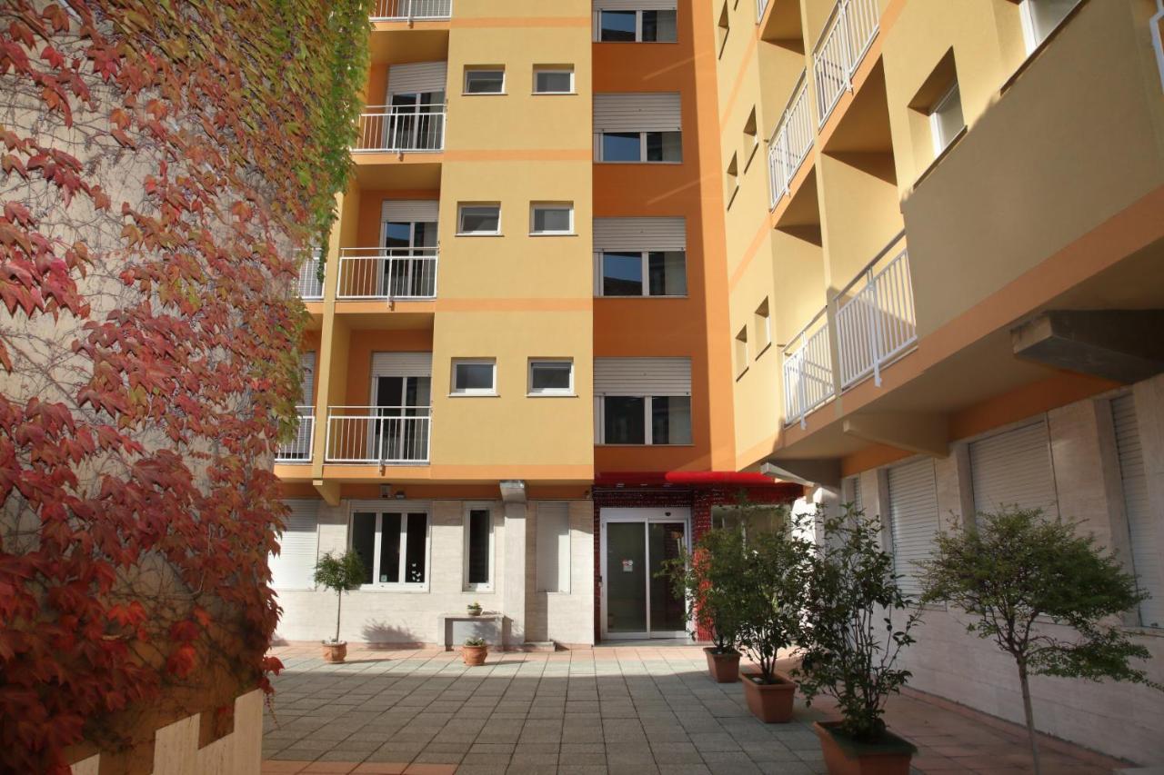 Residence Giusti 6 Milán Exterior foto