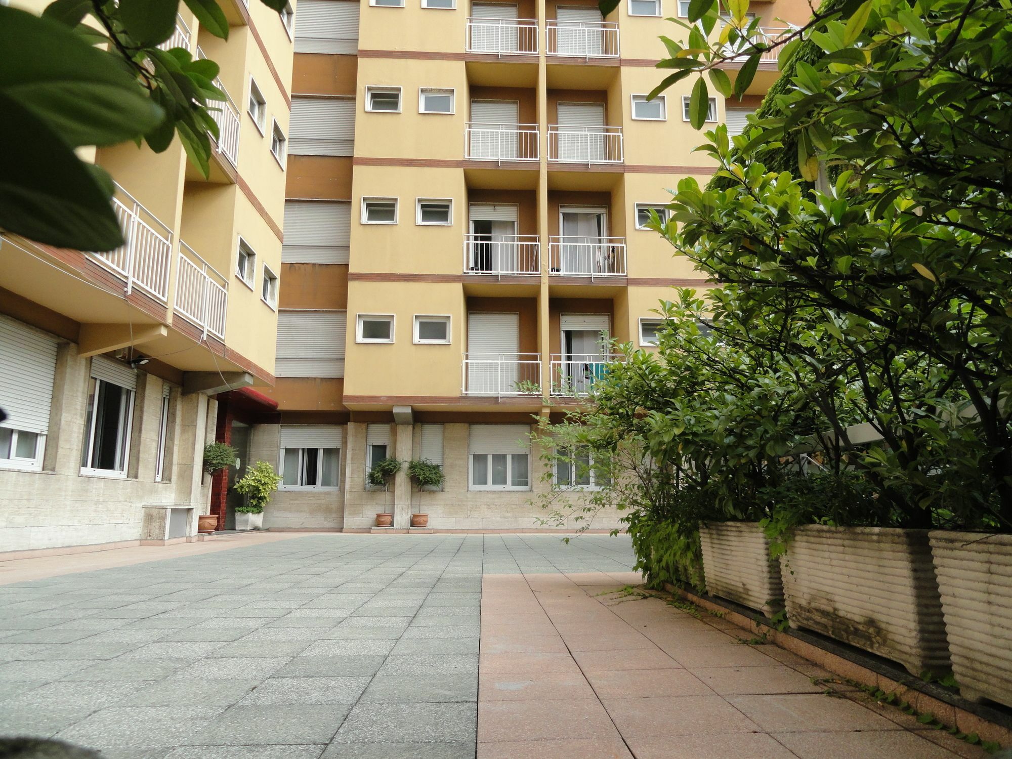 Residence Giusti 6 Milán Exterior foto